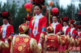 中国50位满族“格格”集体出嫁