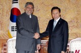 韩国、巴拉圭首脑会谈，商讨强化经济合作