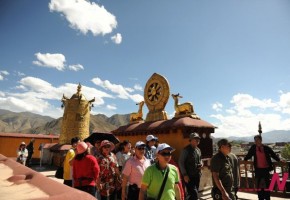西藏萨噶达瓦节