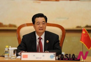 2012年6月7日，胡锦涛主席在北京，就上海合作组织发表重要讲话 资料图片：中国中央电视台