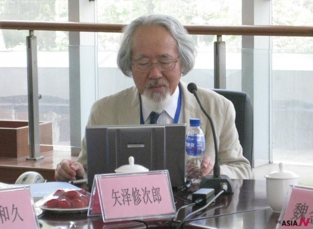 矢泽修次郎在6月16日召开的“东亚社会发展学术大会”上发言